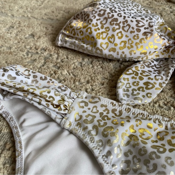 Victoria's Secret 2 Piece Matching Bikini Set Leopard Small Top Medium Bottoms - Picture 3 of 13